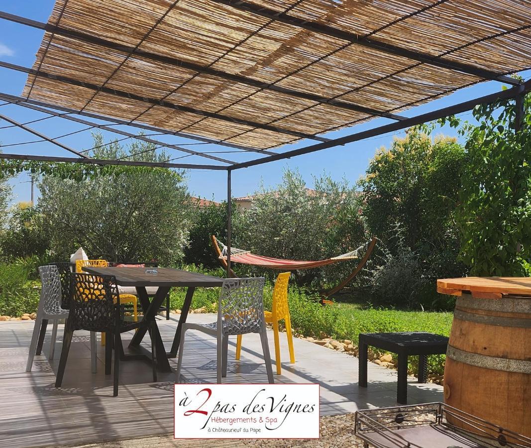A 2 Pas Des Vignes, Hebergements Et Spa, Maison Numero 6, A Chateauneuf Du Pape Екстериор снимка